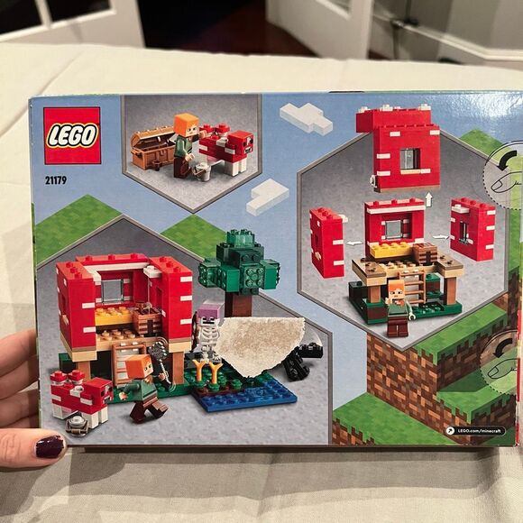 *NIB* LEGO Minecraft The Mushroom House 21179 Building Toy Set for Kids Age 8 pl - Picture 2 of 3